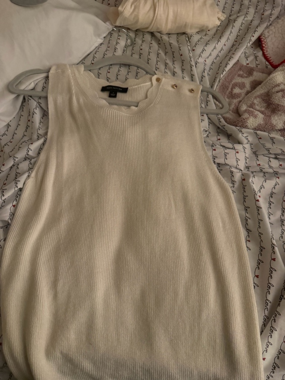 Ann Taylor Cream Sleeveless Knit Shell with Shoulder Buttons